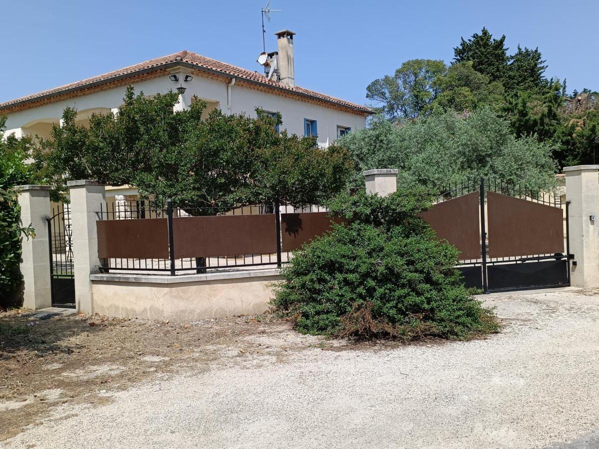 A L'ombre De L'olivier Hébergement de vacances Orgon