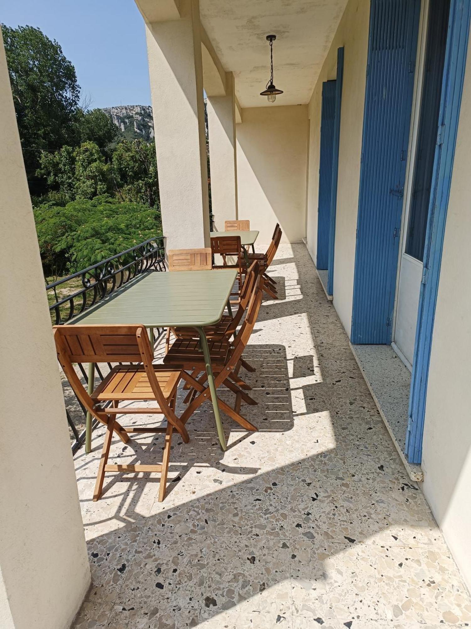 Holiday home A L'ombre De L'olivier *