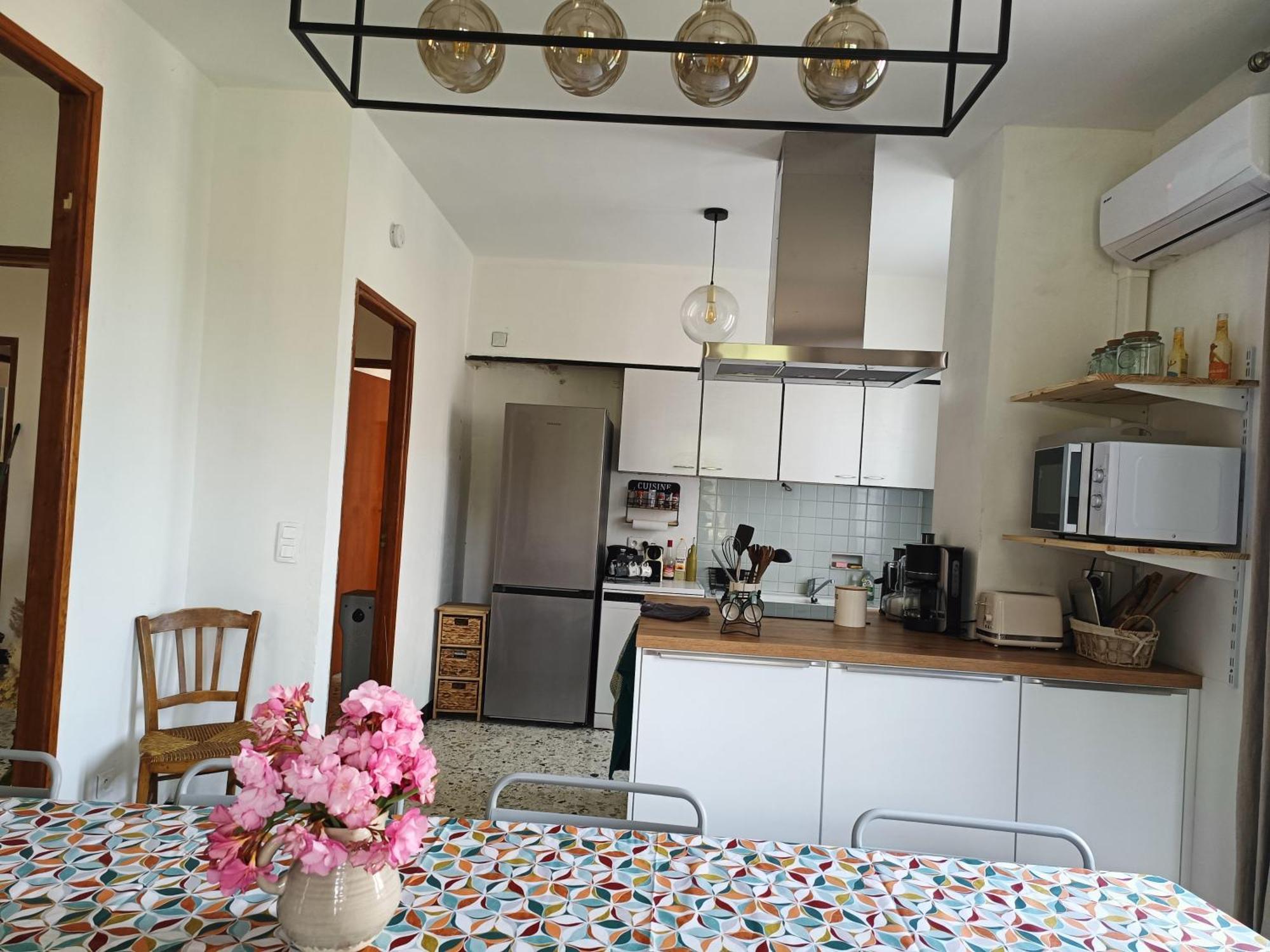 A L'ombre De L'olivier Holiday home Orgon