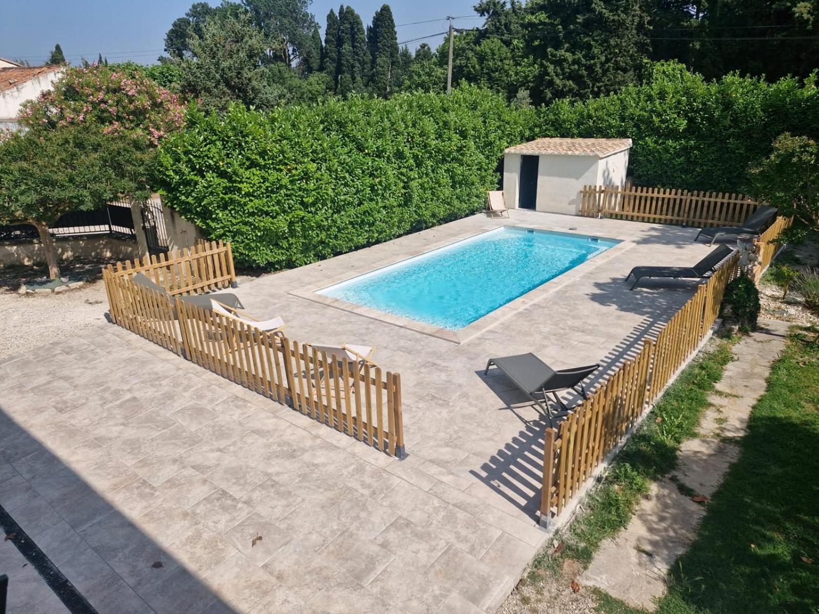 A L'ombre De L'olivier Orgon